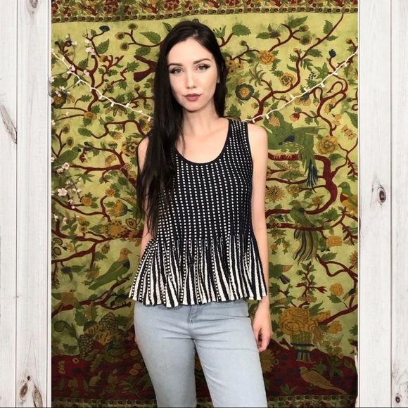 MOTH Peplum Top - Picture 2 of 6